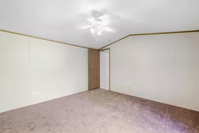 26 Mildred Avenue, Raymond, NH 03077 - Photo 17