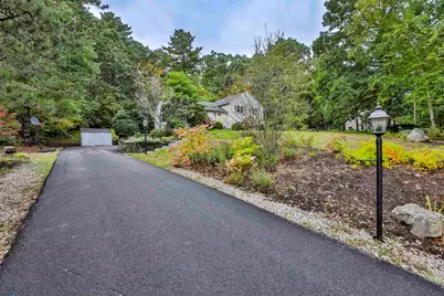 34 Joanne Drive, Hooksett, NH 03106 - Photo 3