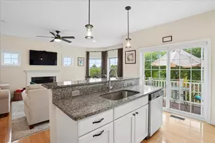 12 Manor Dr, Hooksett, NH 03106 - Photo 11