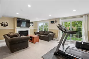 12 Manor Dr, Hooksett, NH 03106 - Photo 33