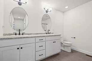 2 Chesterfield Ln, Londonderry, NH 03053 - Photo 29