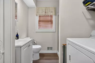 110 Myrtle Street, Claremont, NH 03743 - Photo 9