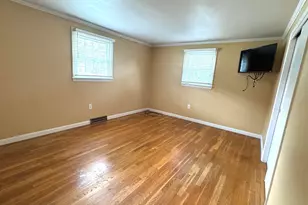21 Woodfield St, Nashua, NH 03062 - Photo 5