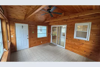 21 Woodfield Street, Nashua, NH 03062 - Photo 7