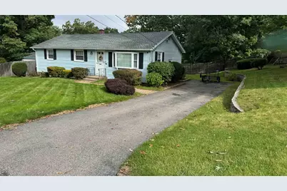 21 Woodfield Street, Nashua, NH 03062 - Photo 1