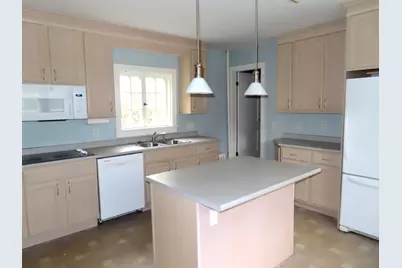 46 South Lincoln Street, Keene, NH 03431 - Photo 15