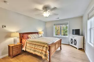 203 Woodview Way, Manchester, NH 03102 - Photo 21