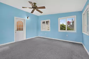 201 Paquette Ave, Manchester, NH 03104 - Photo 27