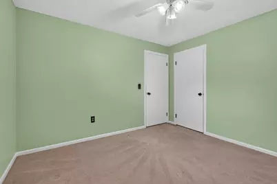 201 Paquette Avenue, Manchester, NH 03104 - Photo 33