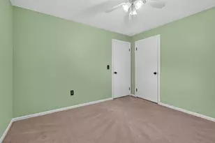 201 Paquette Ave, Manchester, NH 03104 - Photo 33