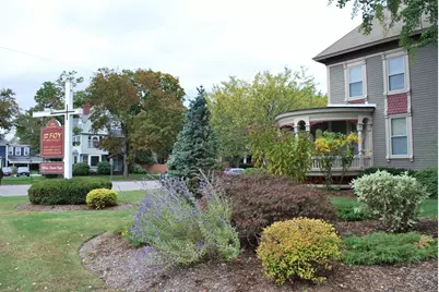 1889 Elm Street, Manchester, NH 03104 - Photo 3