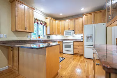 7 Drumlin Road, Stratham, NH 03885 - Photo 5