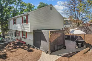 606 Hanover St, Manchester, NH 03104 - Photo 15