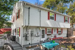 606 Hanover St, Manchester, NH 03104 - Photo 11