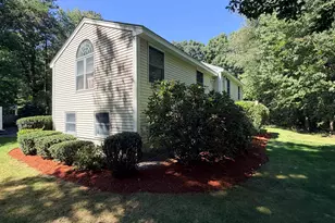 18 Windsor Dr, Amherst, NH 03031 - Photo 5