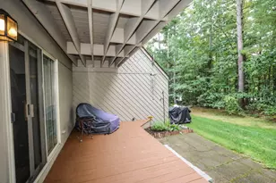 27 Suffolk Ct, Bedford, NH 03110 - Photo 13