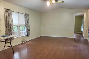 732 Concord Stage Rd, Weare, NH 03281 - Photo 11