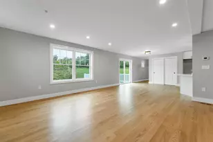 11 Robin Wy, Chester, NH 03036 - Photo 11