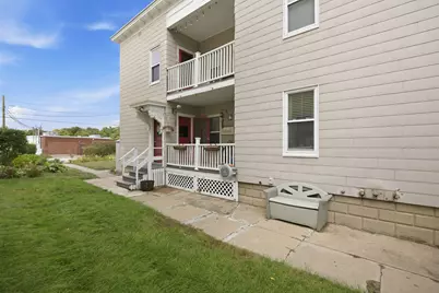 422 Hevey Street, Manchester, NH 03102 - Photo 3