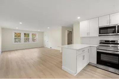 8 Blue Hill Avenue #Unit 2, Nashua, NH 03064 - Photo 7