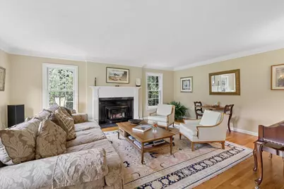 10 Puritan Drive, Bedford, NH 03110 - Photo 5