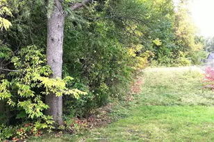 436 Elm St, Laconia, NH 03246 - Photo 27