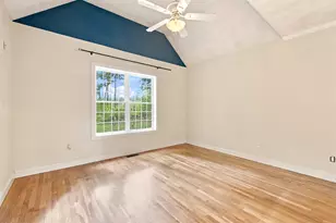 43 Sawgrass Cir, Londonderry, NH 03053 - Photo 25