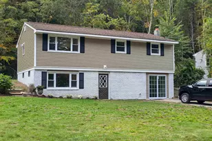 17 Bear Hill Rd, Newton, NH 03858 - Photo 1