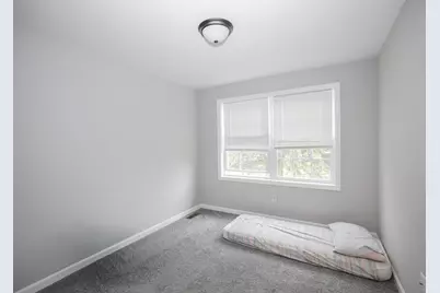 37 Longwood Avenue, Manchester, NH 03109 - Photo 13