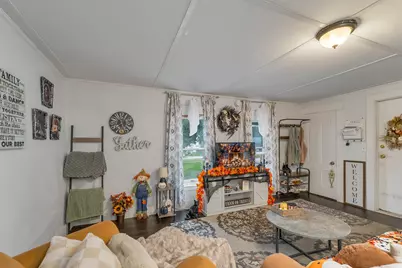 17 Manchester Street, Pittsfield, NH 03263 - Photo 37