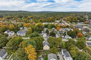 17 Manchester St, Pittsfield, NH 03263 - Photo 1