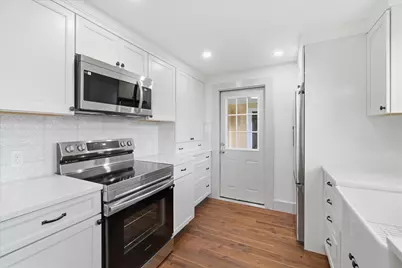 112 Mammoth Road, Manchester, NH 03109 - Photo 11
