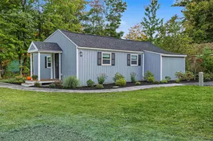 601 Collettes Grove Rd, Derry, NH 03038 - Photo 1