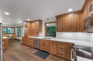 29 Harbourside Dr, Moultonborough, NH 03254 - Photo 9
