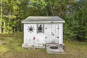 109 Spruce Dr, Farmington, NH 03835 - Photo 7