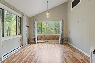 12 Holts Point Rd, Sandown, NH 03873 - Photo 5