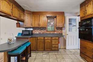 12 Holts Point Rd, Sandown, NH 03873 - Photo 9