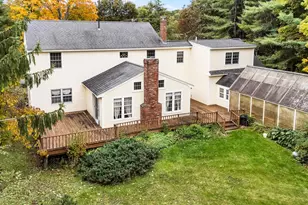 292 S Pleasant St, New London, NH 03257 - Photo 3