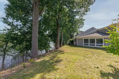 28 Walden Pond Drive, Nashua, NH 03064 - Photo 45