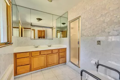 988 Mammoth Road, Manchester, NH 03104 - Photo 33