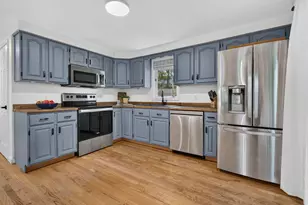 141 Eastwind Dr, Manchester, NH 03104 - Photo 5
