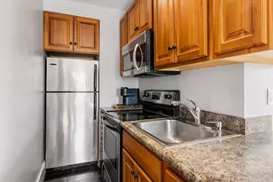 401 Islington St, Portsmouth, NH 03801 - Photo 9