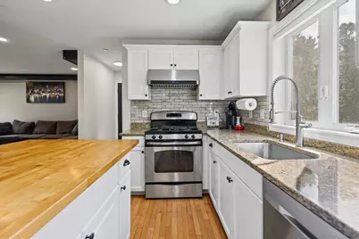 5 Middleridge Road, Derry, NH 03038 - Photo 11
