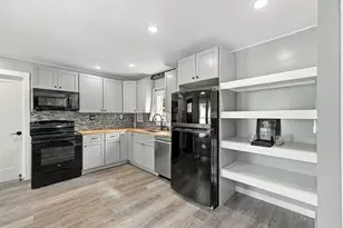 24 Buffy St, Rochester, NH 03867 - Photo 11