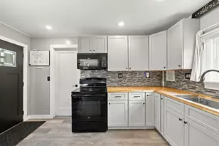 24 Buffy St, Rochester, NH 03867 - Photo 9