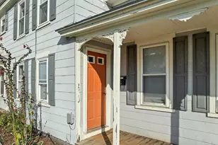 24 Messer St, Laconia, NH 03246 - Photo 5