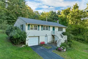 124 Haverhill Rd, Chester, NH 03036 - Photo 1