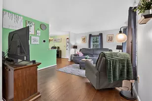 6 Clydesdale Ct, Goffstown, NH 03045 - Photo 3