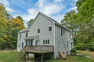 24 Chestnut Dr, Allenstown, NH 03275 - Photo 31