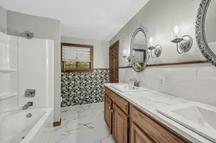 28 Beechwood Rd, Hudson, NH 03051 - Photo 15